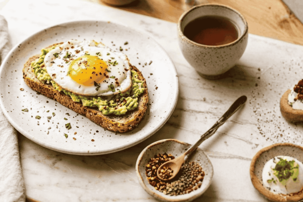 avocado egg toast (low carb bread)